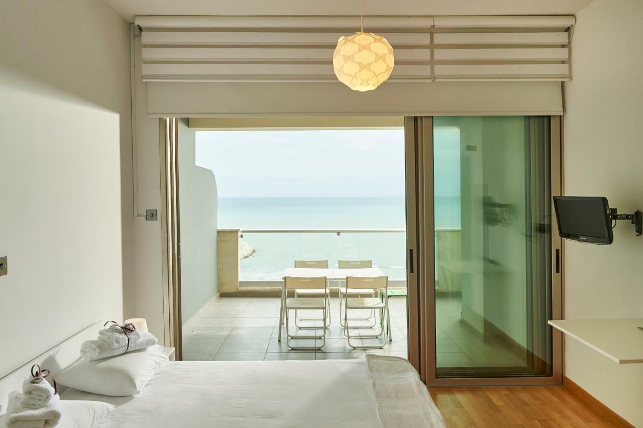 Finikoudes Luxury Apartments Larnaka Exterior foto