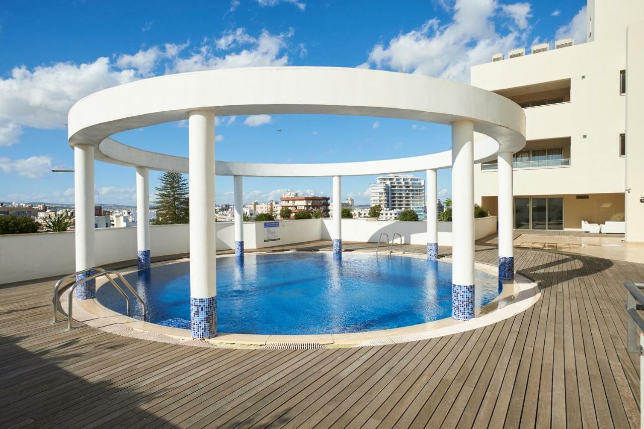 Finikoudes Luxury Apartments Larnaka Exterior foto