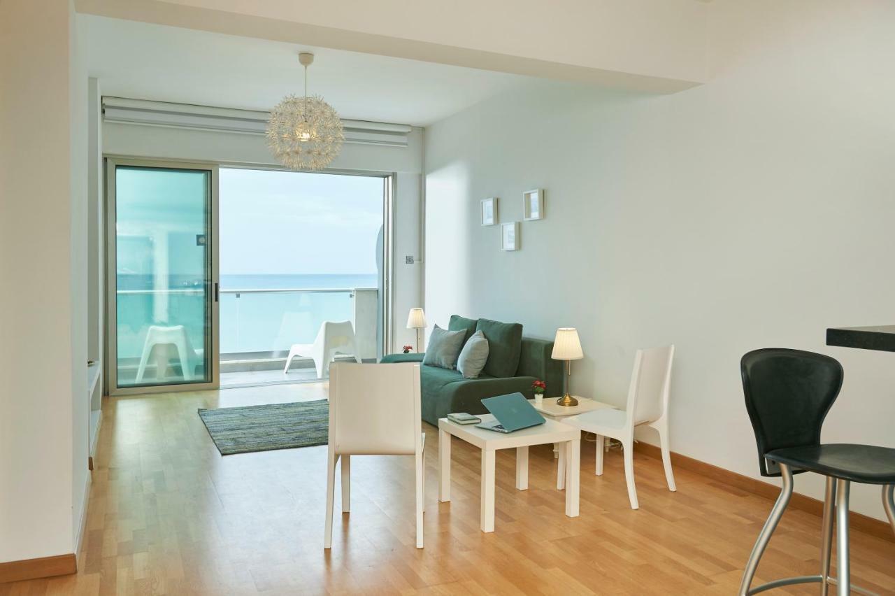 Finikoudes Luxury Apartments Larnaka Exterior foto